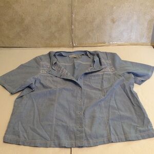 Blast women’s button down blouse shortsleeved sc